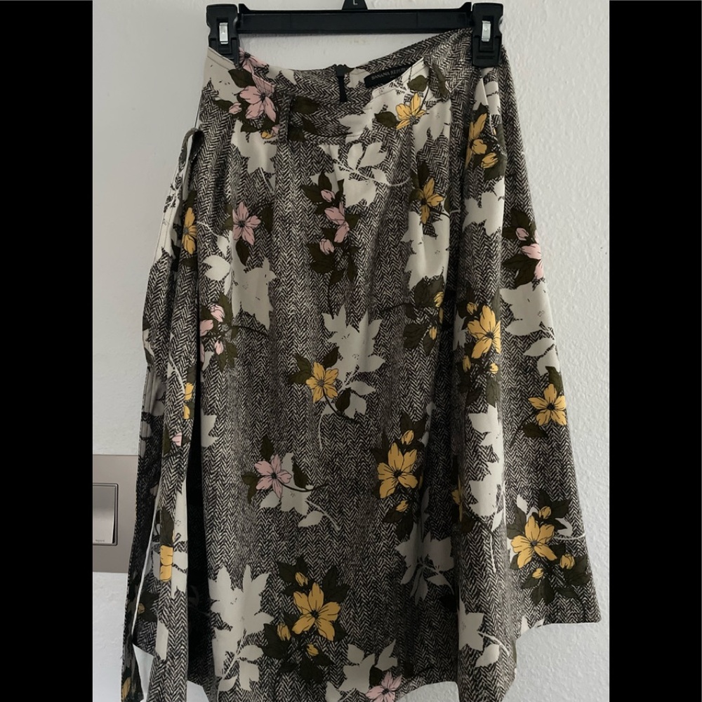 Woman skirt
